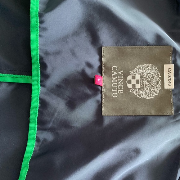 VINCE CAMUTO, spring weatherproof coat - Picture 11 of 11